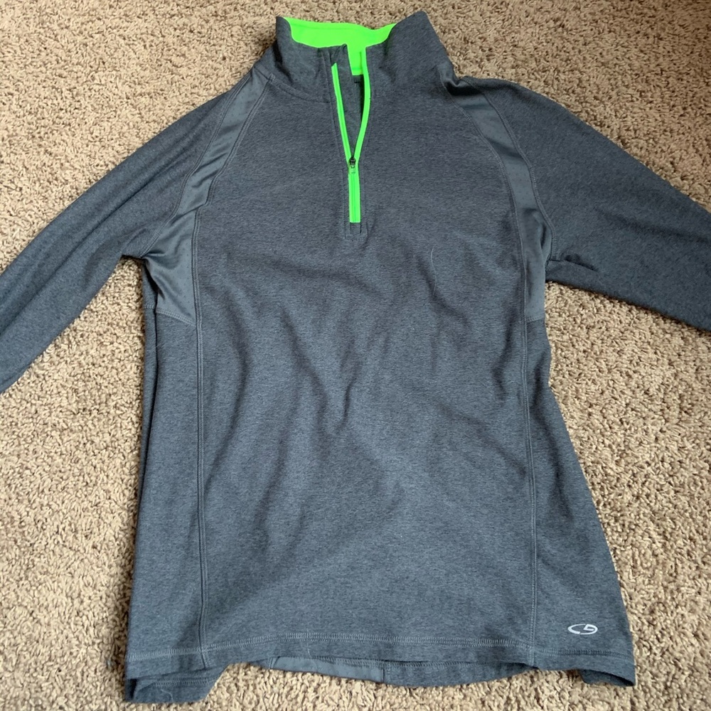 Champion half zip Size: Small